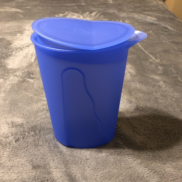 Blue Tupperware Plastic Rocker Top (Rock Top) Pitcher 1 L - Picture 2 of 15